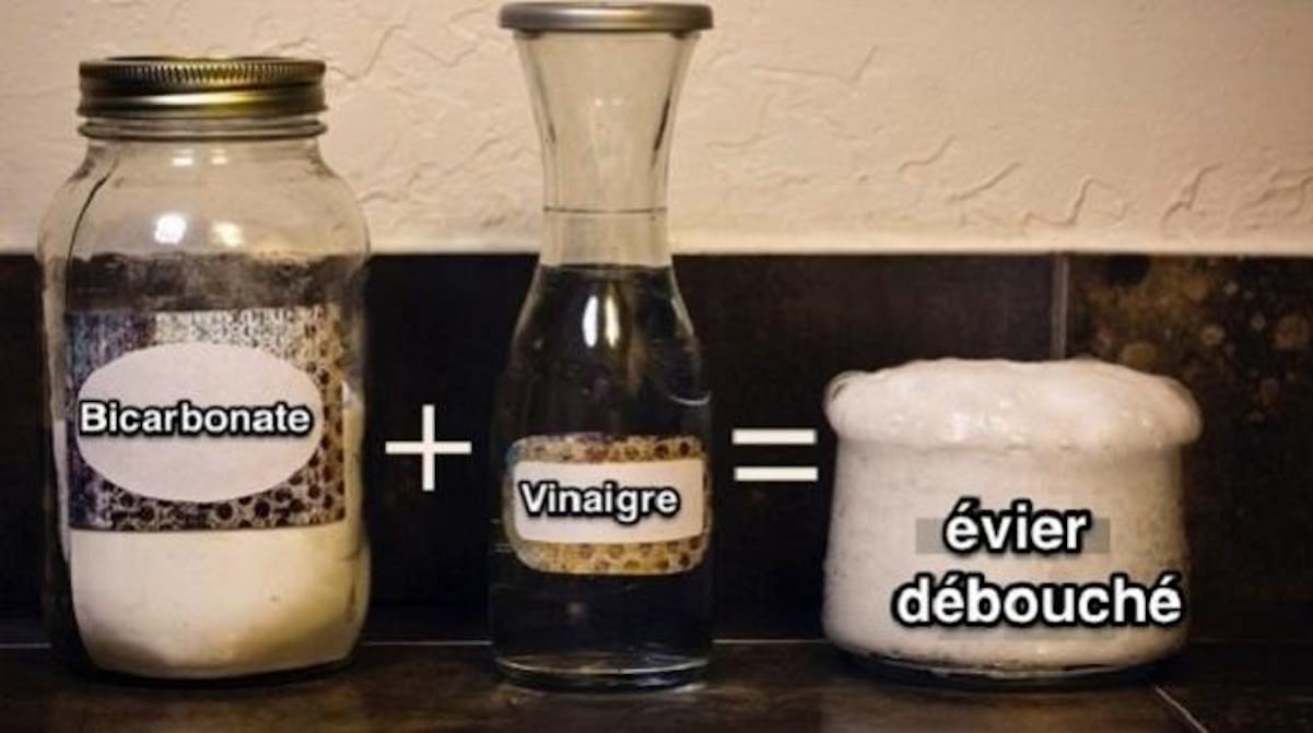 Comment déboucher une canalisation avec du bicarbonate de soude et du vinaigre
